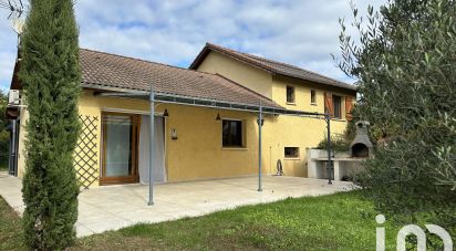 Traditional house 7 rooms of 155 m² in - (38510)