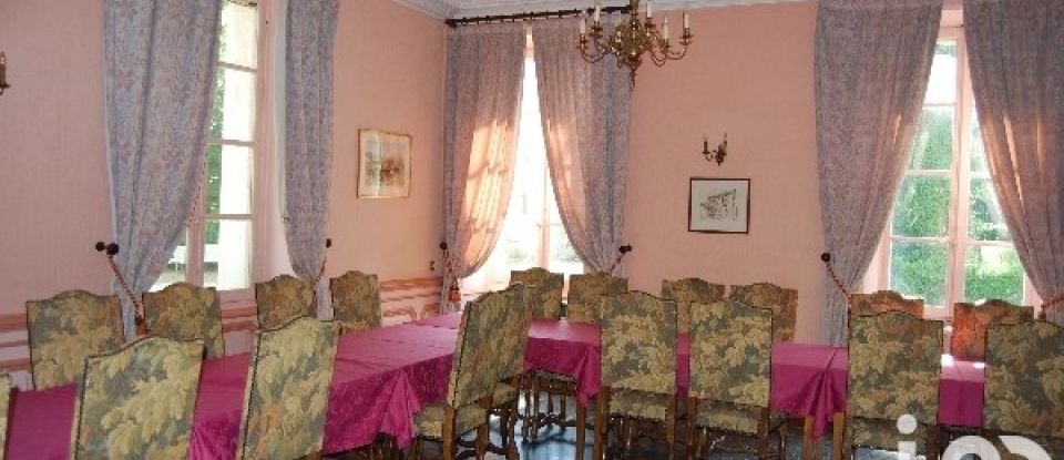 Castle 32 rooms of 1,500 m² in Pierrelatte (26700)