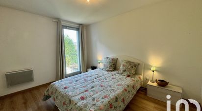 Appartement 3 pièces de 75 m² à Bordeaux (33300)