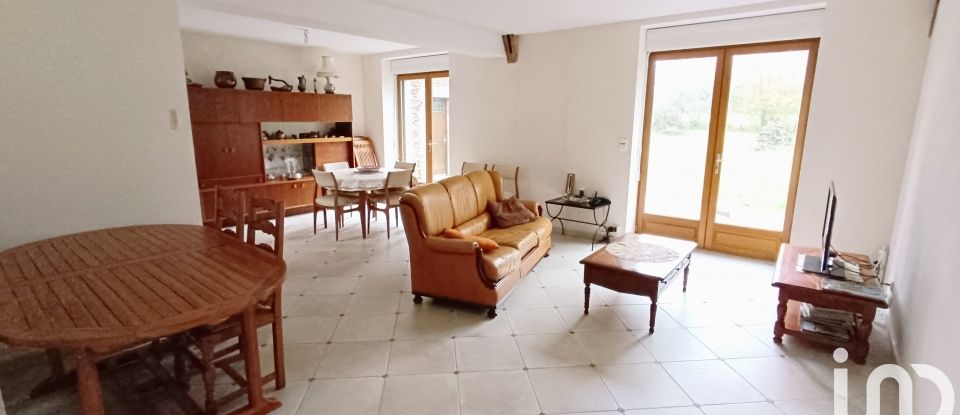 Country house 8 rooms of 184 m² in Chavin (36200)