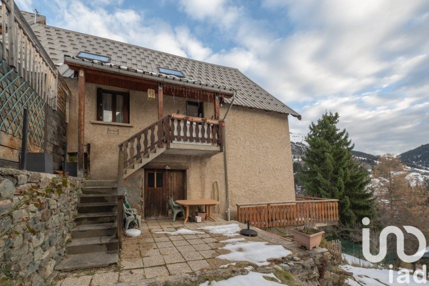 Village house 4 rooms of 74 m² in Huez (38750)