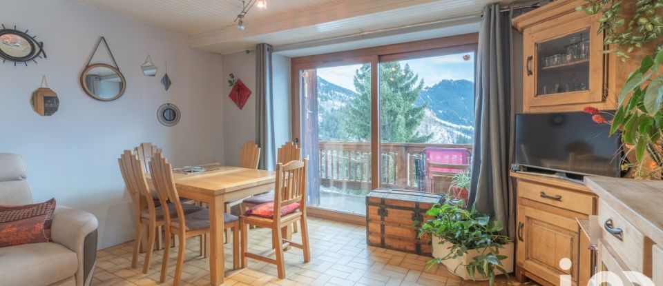 Village house 4 rooms of 74 m² in Huez (38750)