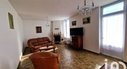 House 4 rooms of 136 m² in Marennes (17320)