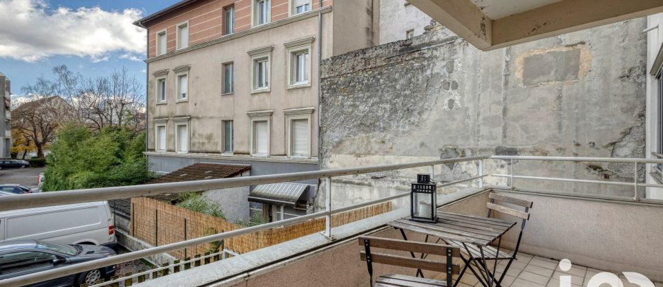 Apartment 3 rooms of 73 m² in Grenoble (38000)