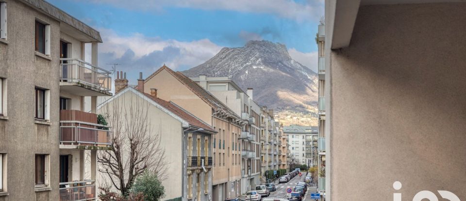 Apartment 3 rooms of 73 m² in Grenoble (38000)