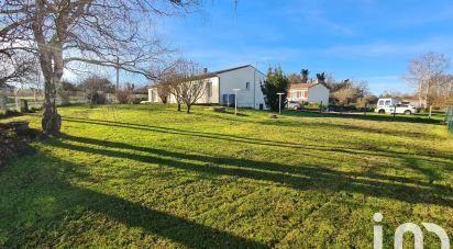 Traditional house 4 rooms of 108 m² in Saint-Hilaire-de-Villefranche (17770)