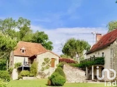 Domaine 6 pièces de 280 m² à Lissac-et-Mouret (46100)