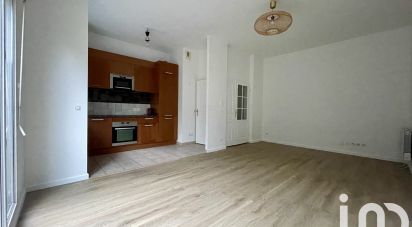 Apartment 2 rooms of 49 m² in Saint-Denis (93210)