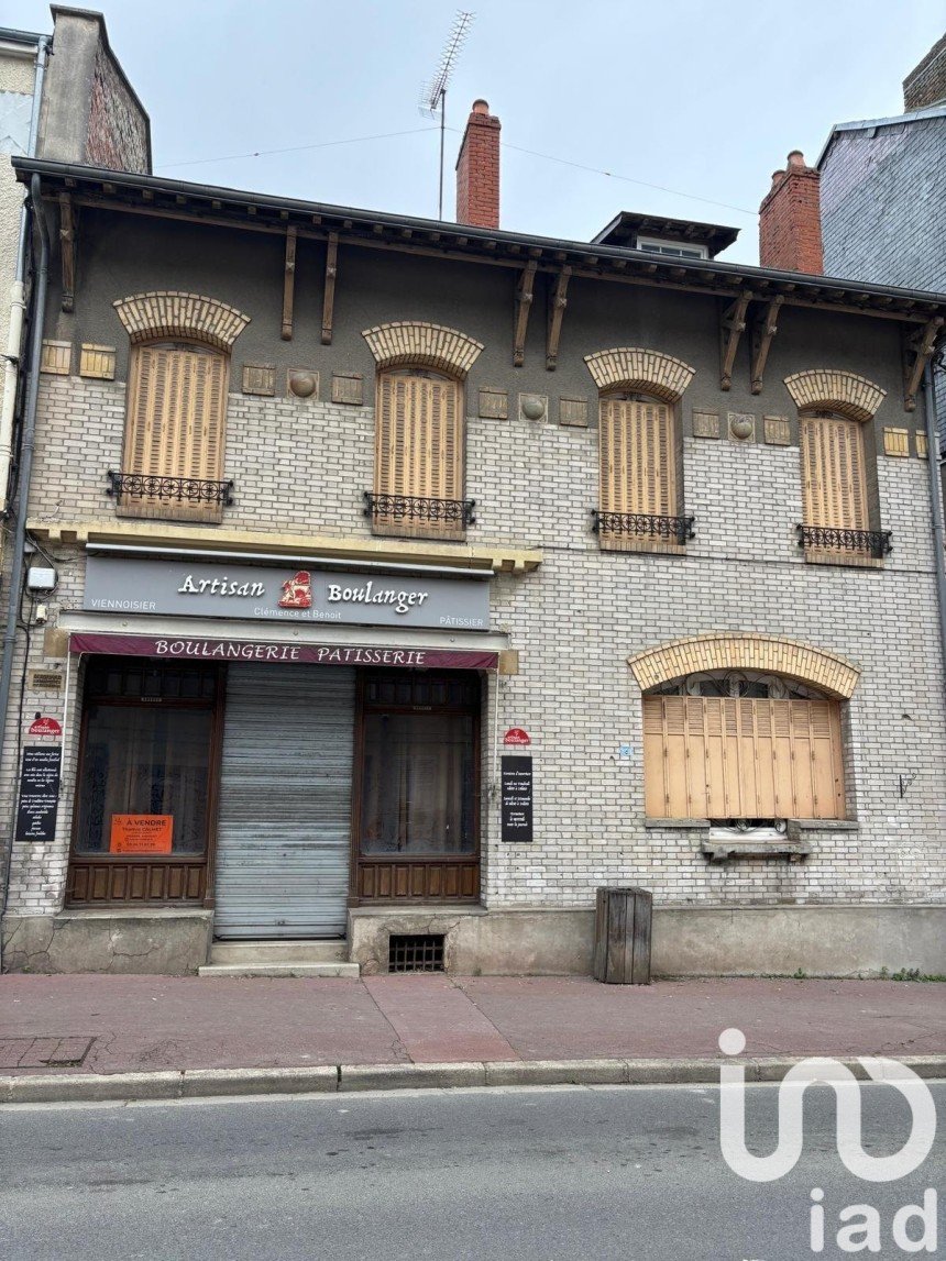 Building in Vouziers (08400) of 187 m²