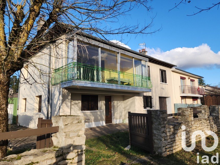 House 6 rooms of 140 m² in Sébazac-Concourès (12740)