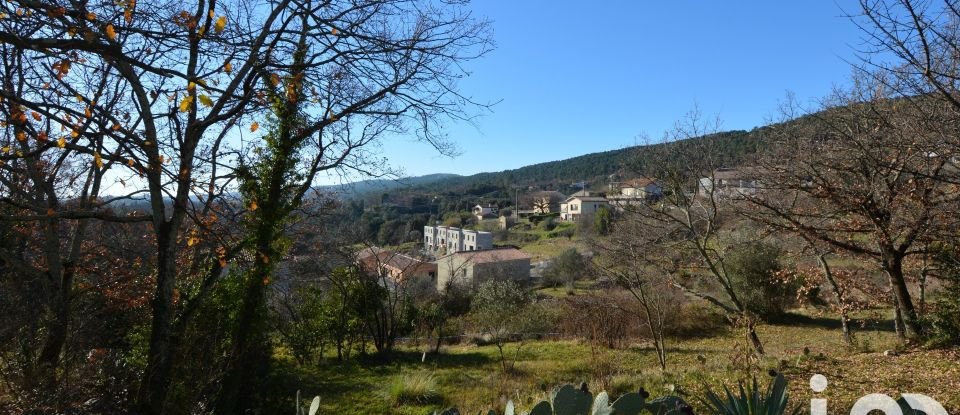 Terrain de 1 001 m² à Aubenas (07200)