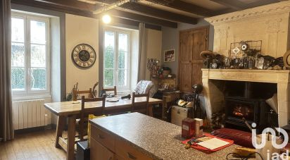 House 5 rooms of 125 m² in Saint-Simon-de-Bordes (17500)