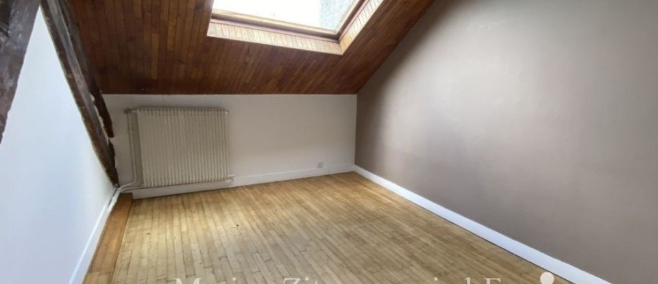 Immeuble de 199 m² à Montlhéry (91310)