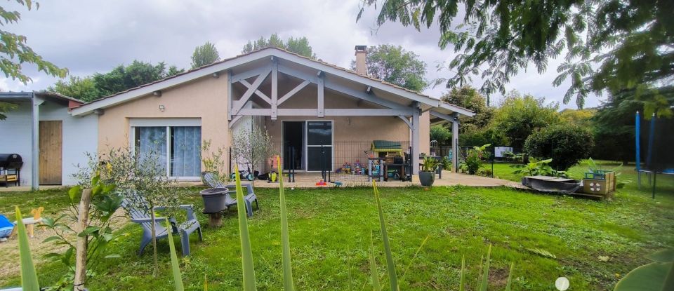 Maison 6 pièces de 128 m² à Puch-d'Agenais (47160)