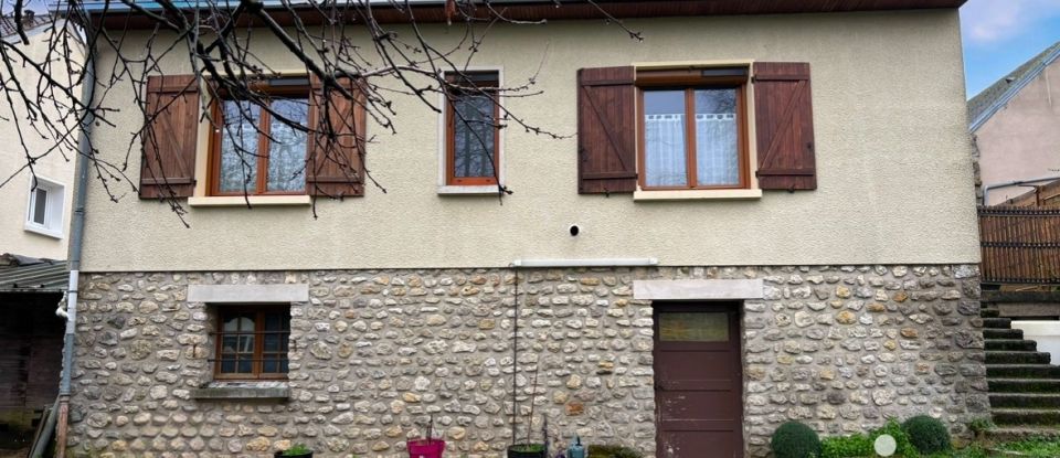 House 5 rooms of 110 m² in Ville-Saint-Jacques (77130)