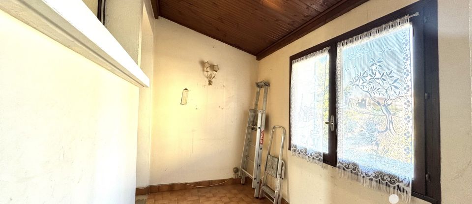 House 4 rooms of 111 m² in Moussac (30190)