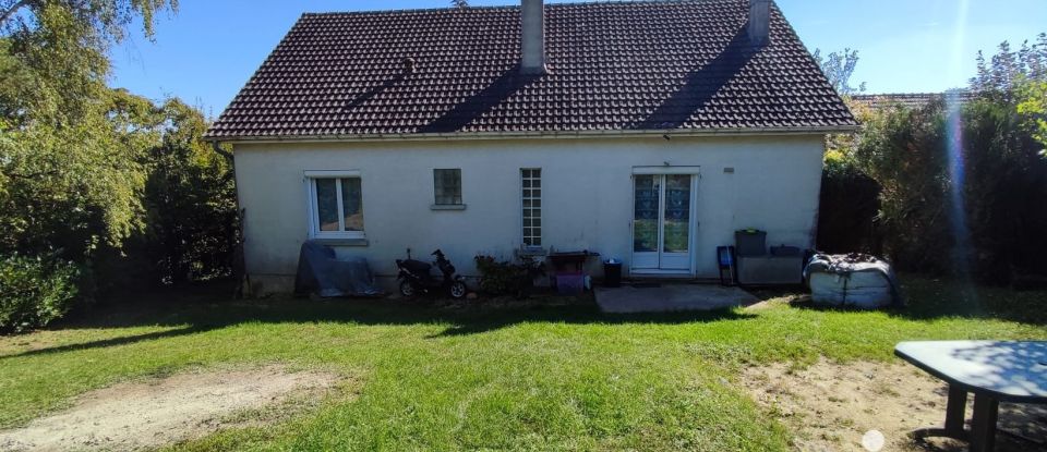 Maison 6 pièces de 150 m² à Montigny-Lencoup (77520)