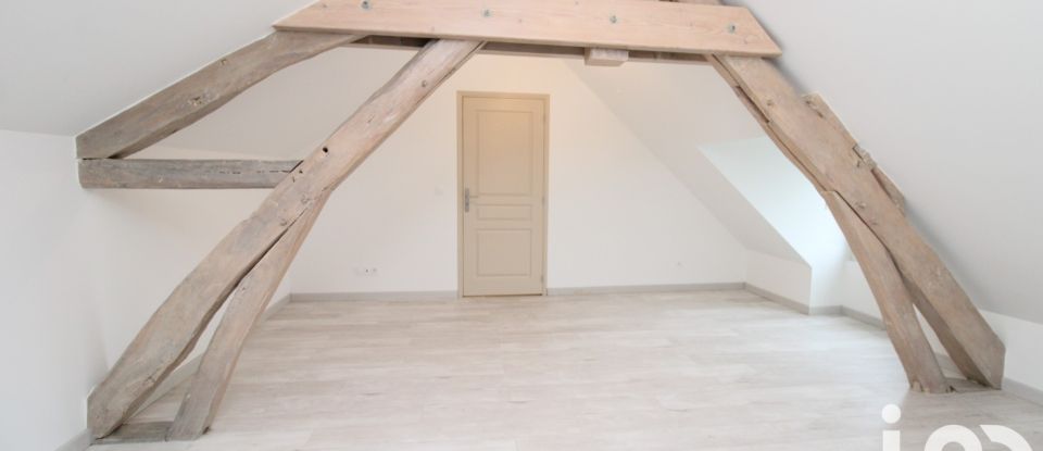 House 4 rooms of 99 m² in Saint-Lubin-en-Vergonnois (41190)