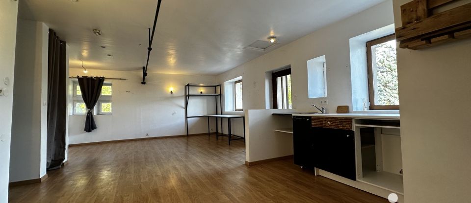 Maison 14 pièces de 345 m² à Bourgueil (37140)