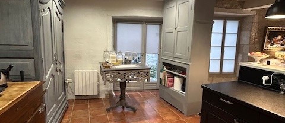 Village house 4 rooms of 132 m² in Bourg-de-Visa (82190)