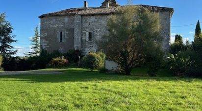 Château 10 pièces de 227 m² à Castelsagrat (82400)