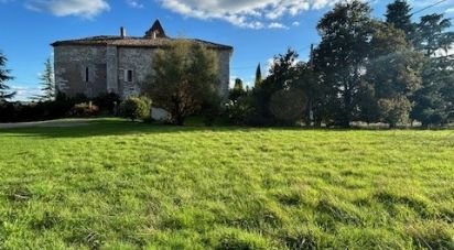 Château 10 pièces de 227 m² à Castelsagrat (82400)