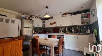 House 5 rooms of 95 m² in Alignan-du-Vent (34290)