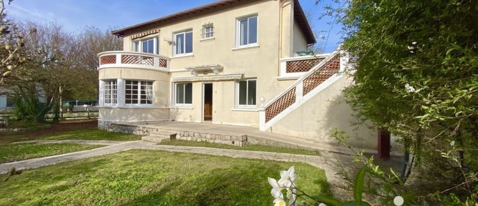 Maison 6 pièces de 184 m² à Durance (47420)