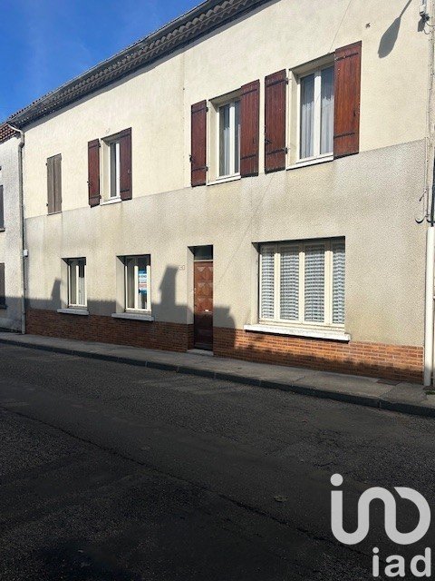 Maison de village 10 pièces de 340 m² à Bourg-de-Visa (82190)