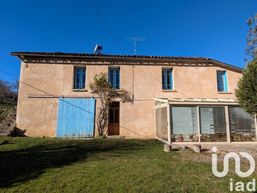 Country house 7 rooms of 162 m² in Montjoie-en-Couserans (09200)