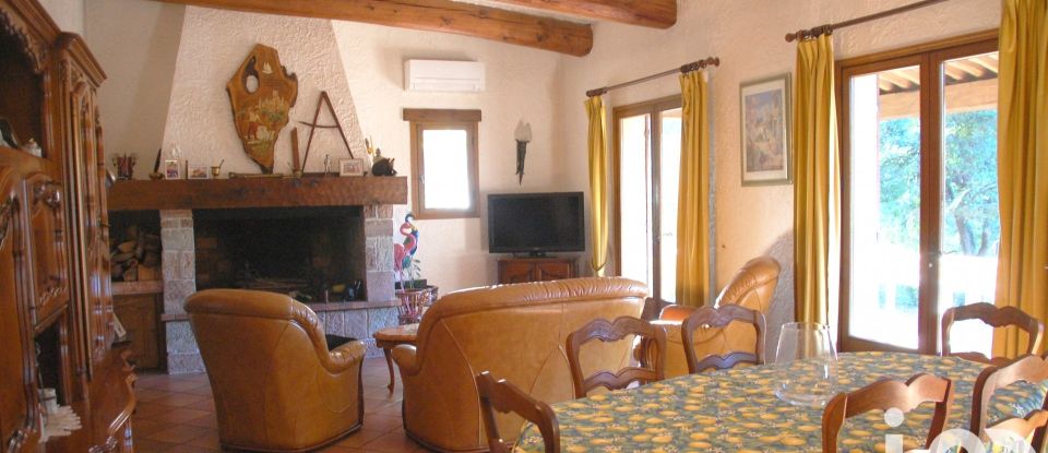 Traditional house 3 rooms of 108 m² in Roquebrune-sur-Argens (83520)