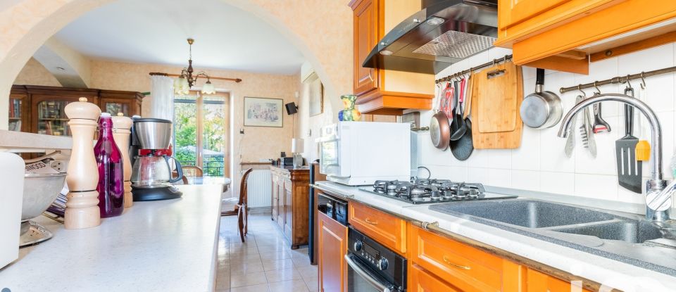 Maison traditionnelle 5 pièces de 95 m² à Viry-Châtillon (91170)