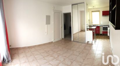 Studio 1 room of 26 m² in Mennecy (91540)