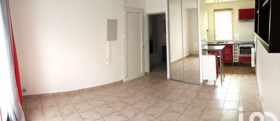 Studio 1 room of 26 m² in Mennecy (91540)