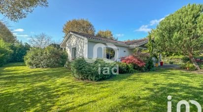 Maison 6 pièces de 130 m² à Castelnau-de-Médoc (33480)