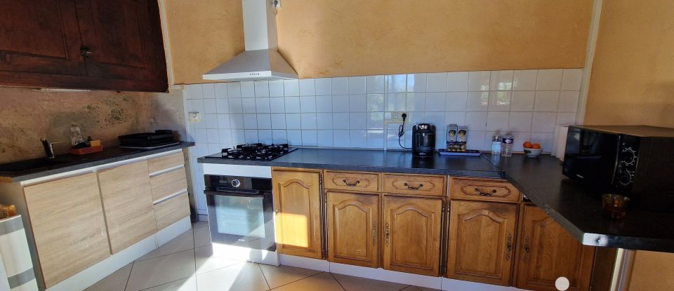 Country house 4 rooms of 102 m² in Projan (32400)