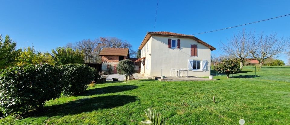 Country house 4 rooms of 102 m² in Projan (32400)