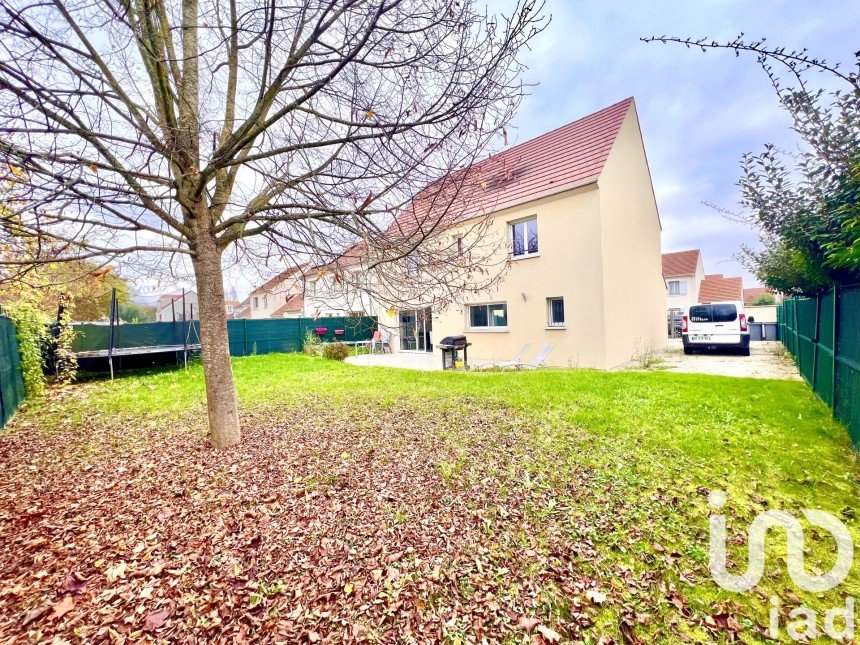 Maison 6 pièces de 149 m² à Nandy (77176)