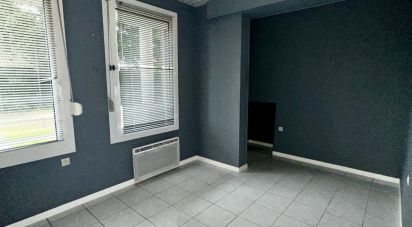 Appartement 3 pièces de 75 m² à Longuenesse (62219)