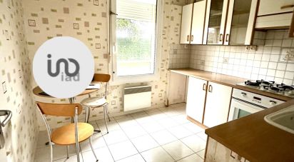 Appartement 3 pièces de 75 m² à Longuenesse (62219)