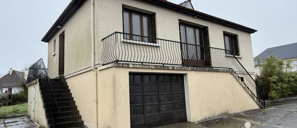 House 4 rooms of 82 m² in Granville (50400)