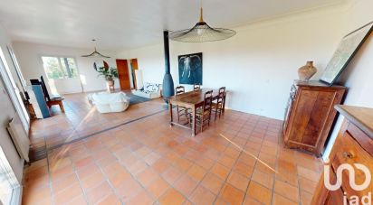 House 7 rooms of 189 m² in Buros (64160)