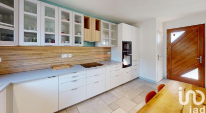 Maison 4 pièces de 91 m² à Mérindol (84360)