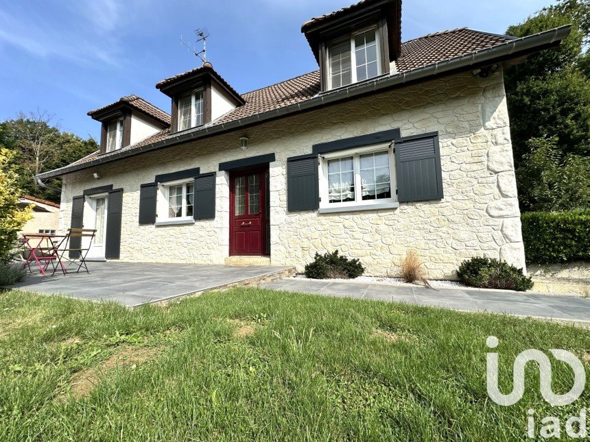 Maison traditionnelle 8 pièces de 170 m² à Reims (51100)