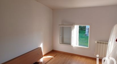 Maison 5 pièces de 90 m² à Les Églisottes-et-Chalaures (33230)