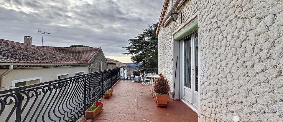 Traditional house 6 rooms of 155 m² in Thézan-lès-Béziers (34490)