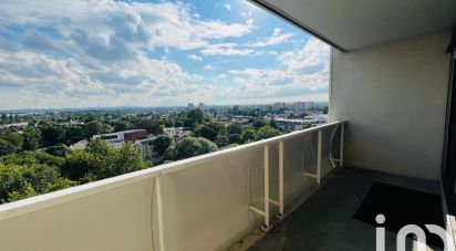 Apartment 3 rooms of 71 m² in Sevran (93270)