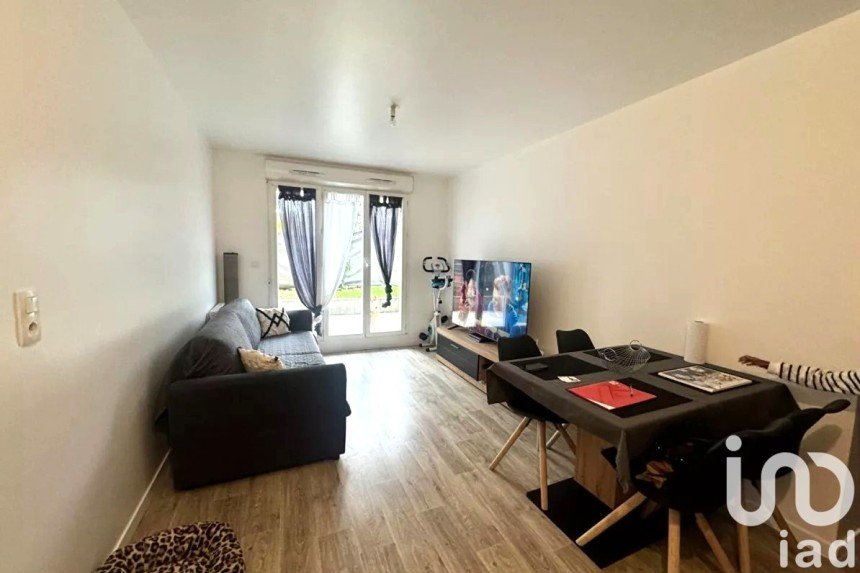 Apartment 3 rooms of 52 m² in Corbeil-Essonnes (91100)