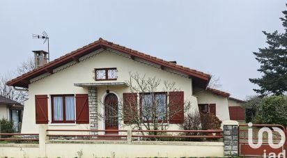 Maison traditionnelle 4 pièces de 100 m² à Pontonx-sur-l'Adour (40465)