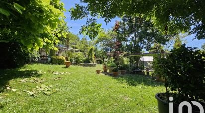 Traditional house 5 rooms of 147 m² in Moissac (82200)